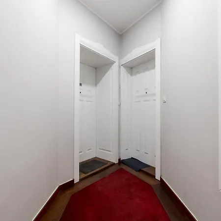 Wierzbiecice Homely By Bookinghost Апартаменты