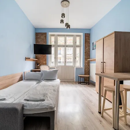 Wierzbiecice Homely By Bookinghost Апартаменты