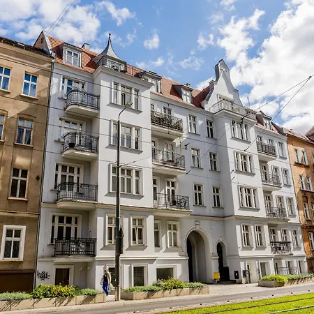 Апартаменты Wierzbiecice Homely By Bookinghost